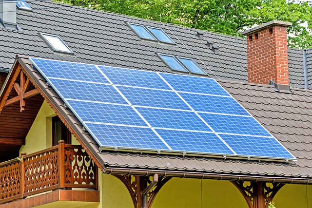 自宅に省エネと太陽光を。「災害にも強く健康にも資する断熱・太陽光住宅普及拡大事業」の補助金を解説！